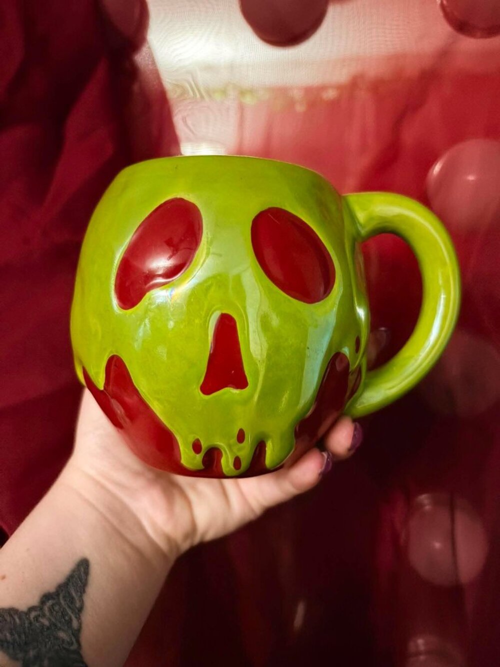🍎 Disney Villains Poison Apple Mug | Zrike Brands | Poison Apple Snow White